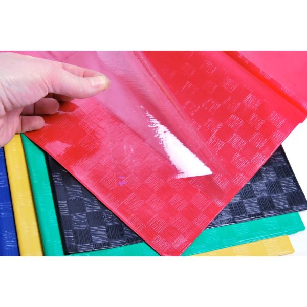 Prot&egrave;ge-cahiers grain madras avec rabats marque-pages PVC 22/100&egrave;me 17&times;22 cm