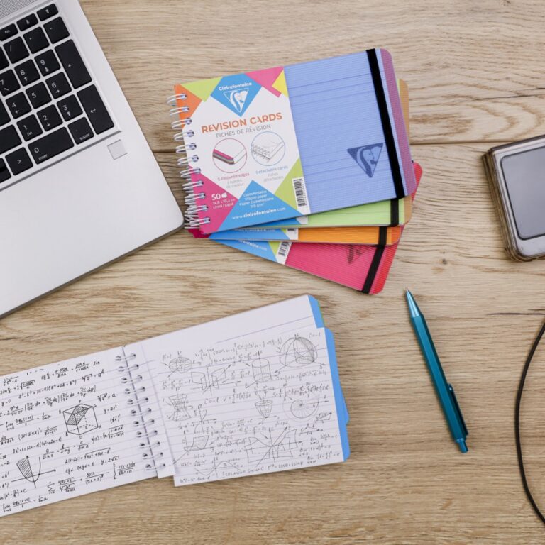 Comment faire une fiche de r&eacute;vision efficace : la m&eacute;thode simple qui fonctionne