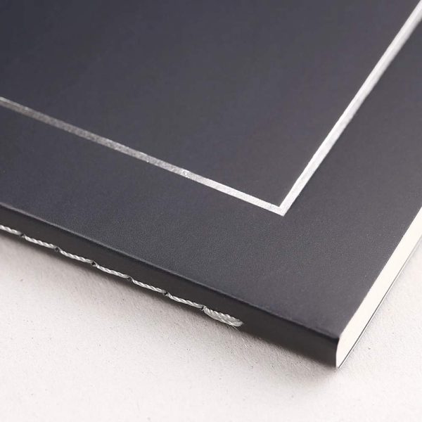 Triomphe PLATINUM cahier piq&ucirc;re textile A4 96 pages lign&eacute; papier ivoire 90 g